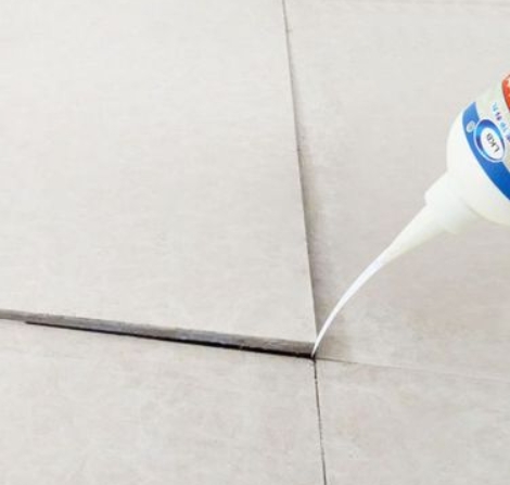 新兴瓷砖空鼓维修公司分享卫生间瓷砖脱落的原因可能有以下几点